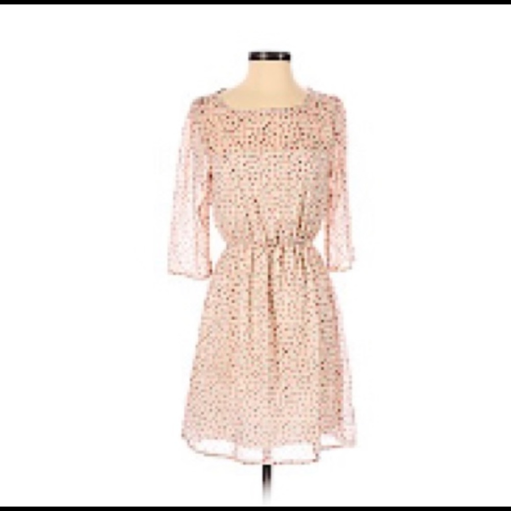 Very cute summer dress with sheer detail